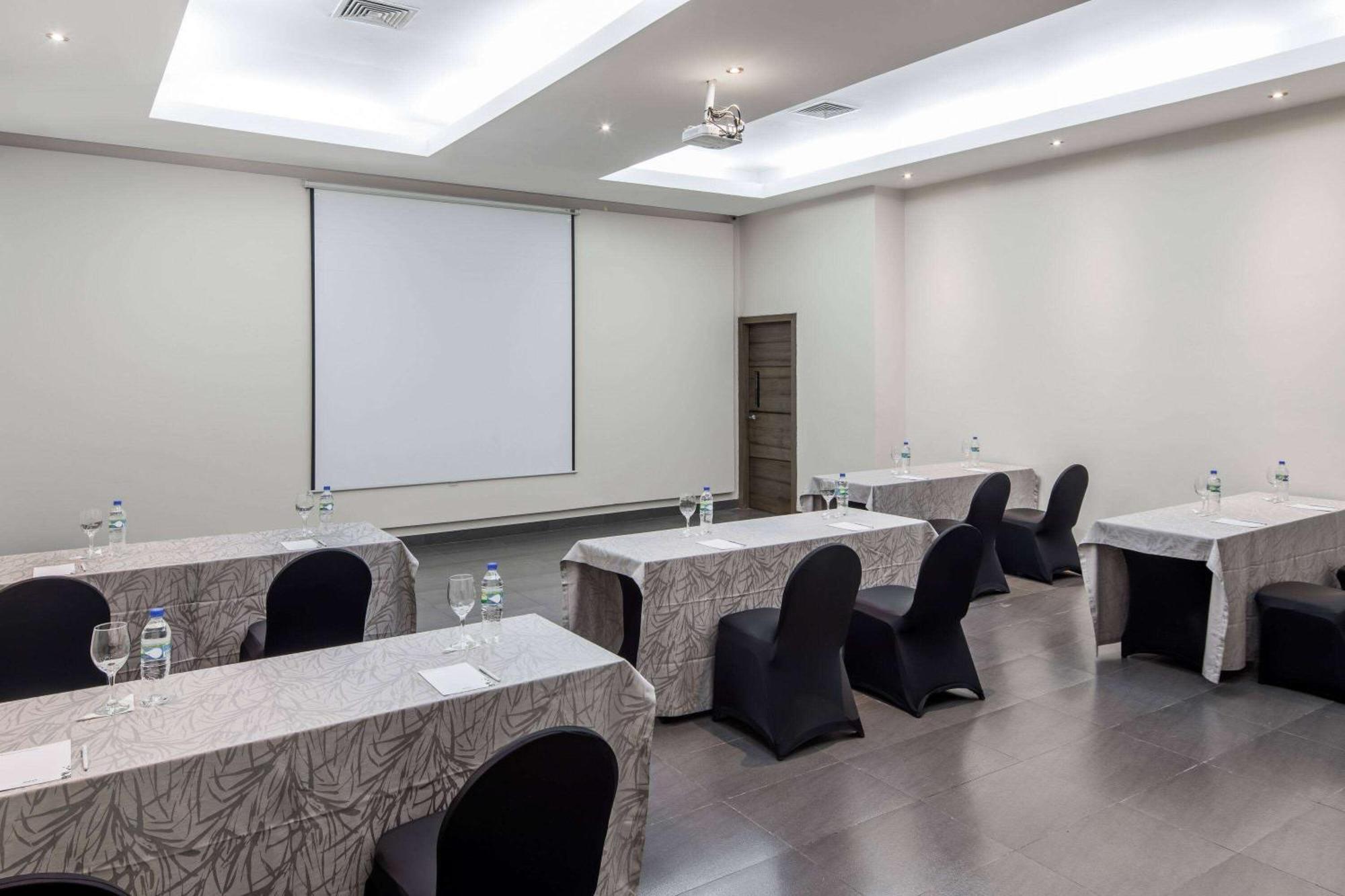 Wyndham Garden Guayaquil Hotel Eksteriør billede